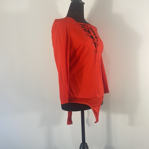 Bebe Red Criss Cross Body Suit, V Neck, Size Large - Picture 10 of 11